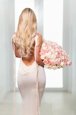 Блондинка с цветами со спины (72 фото) | Цветы, Полевые цветы, Белые розы