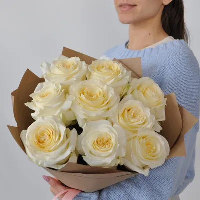 🤍Шикарные белые розы точно покорят и блондинок и брюнеток❤️ 💵39 роз 50 см  1000 грн 💵39 роз 60 см 1200 грн ‼️Для заказа пиши в Директ или… | Instagram