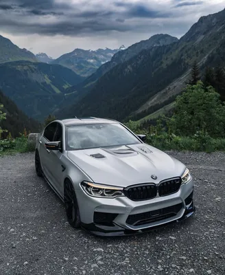 The 2022 BMW M5 is more than a big M3. | Machines With Souls