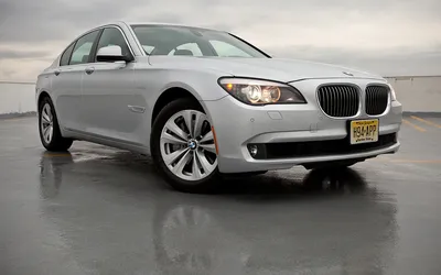 2024 BMW 7 Series: Choosing the Right Trim - Autotrader