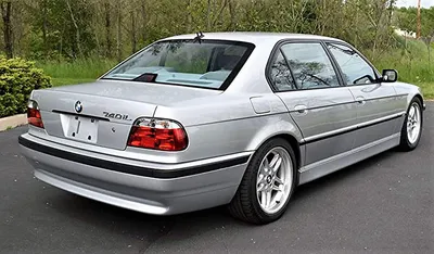 Gorgeous 2001 BMW 740i E38 M Sport Is the Ultimate German Luxury Bond Car -  autoevolution