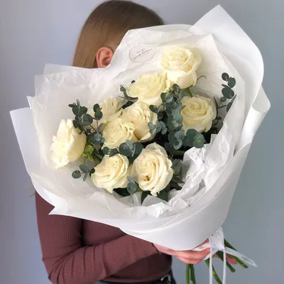 Букет белых роз – купить с бесплатной доставкой в Москве. Цена ниже!