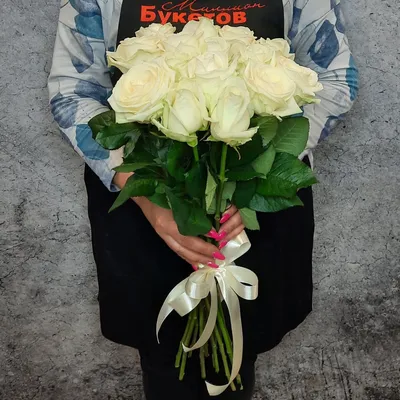 Букет «35 белых роз» купить недорого в Гродно с круглосуточной доставкой