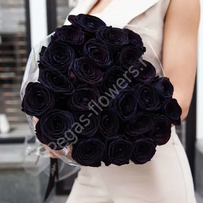 Купить сердца из красных и черных роз в Перми с доставкой недорого