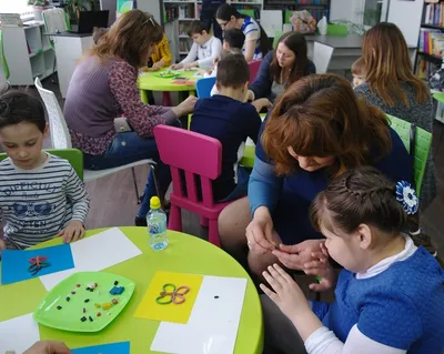 Как приучить детей читать книги? Отправить в детскую библиотеку имени  Мирсаида Миршакара | Новости Таджикистана ASIA-Plus