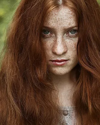 🦊 РЫЖИЕ МИЛЫЕ ДЕВУШКИ 🧡's Instagram post: “. 🦊 Рыжая девушка! Словно  лиса! Большая, большая, большая коса! Рыжие брови, … | Рыжие девушки, Рыжие,  Красивые рыжие