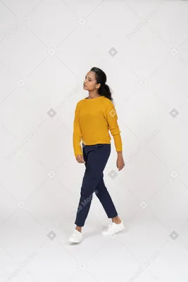 Девушка позирует в одежде с тигровым принтом и коже 3D Модель $20 - .fbx  .obj - Free3D