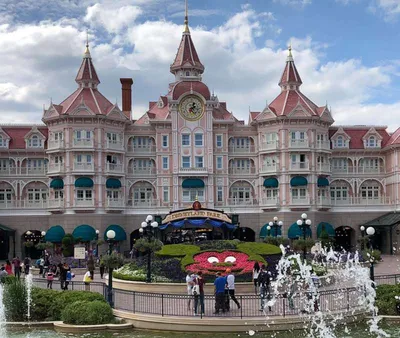 В Disneyland Paris приехало в два раза больше российских туристов |  Ассоциация Туроператоров