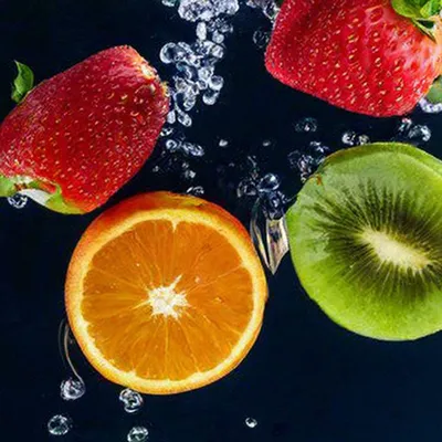 Скачать обои вода, капли, свежесть, фрукты, апельсины разрешение 2560x1600  #63423