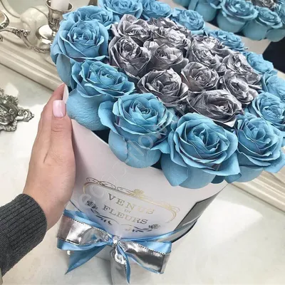 Серебрянные и голубые розы купить в Москве с доставкой от Пегас фловерс 24  часа