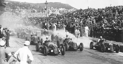 Гонки на советских автомобилях: как проходит Moscow Classic Grand Prix ::  Autonews