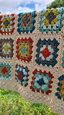 Guide to Granny Crochet: Squares, Circles, Hearts, Stripes and More |  Yarnspirations