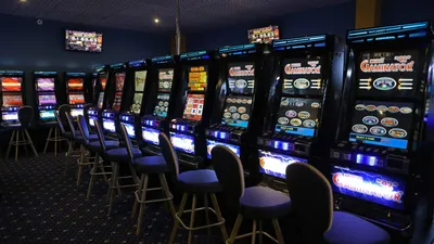 С 2023 года игровые автоматы должны быть только в казино — указ Жапарова -  23.12.2022, Sputnik Кыргызстан