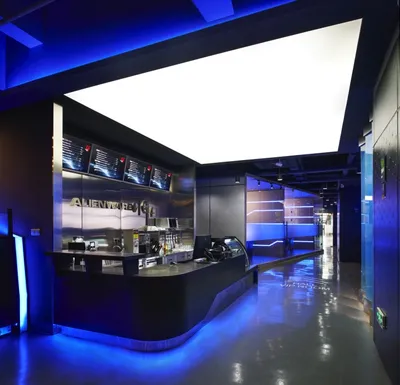 Дизайн интернет кафе в стиле футуризм: проект Alienware+G4