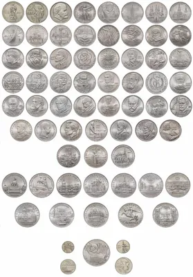 Полный набор юбилейных монет СССР (1965-1991), 68 штук, в альбоме  стоимостью 19200 руб.
