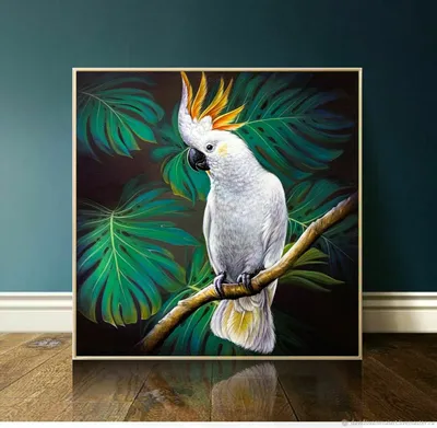 Белая дикая экзотическая птица попугай какаду сидит на ветке на зеленом  фоне деревьевскопируйте место для текста | Премиум Фото