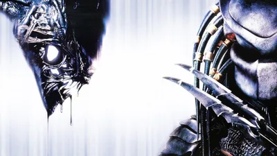 Alien хищник против редакционное стоковое фото. изображение насчитывающей  фантазия - 113449258