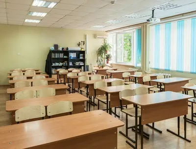 Аудитория школьного класса без людей | Премиум Фото