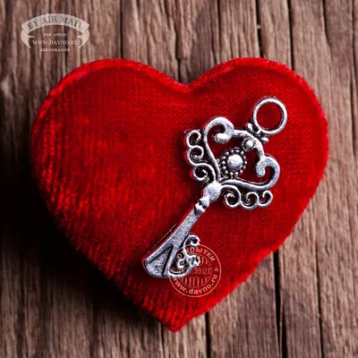 Ключ от сердца Ключик и сердечко из бельгийского шоколада помещаются в  винтажную коробочку ручной работы с надписью “Ключ от моего сердца”… |  Instagram