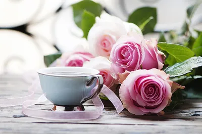 Кофе и розы стоковое фото. изображение насчитывающей символ - 49258882