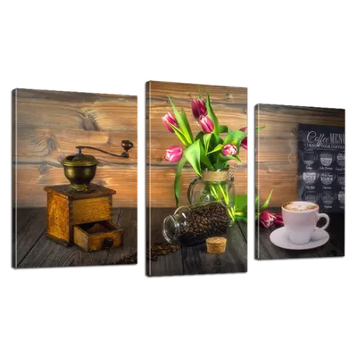 Чашка, наполненная кофе, и тюльпаны находятся на деревянном столе Stock  Photo | Adobe Stock