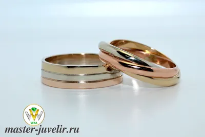 Женские золотые кольца стоковое изображение. изображение насчитывающей  самоцвет - 24592953