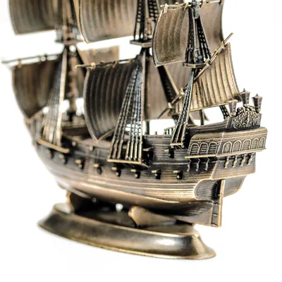 Подарочный набор Revell Пиратский корабль «Черная жемчужина» 1:150  (RVL-65499) – купить по низкой цене в интернет-магазине Planeta Hobby с  доставкой по Украине: отзывы, характеристики, фото