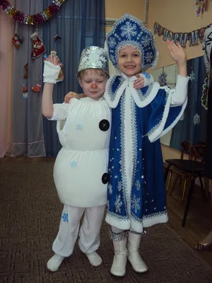СветяшкаPlus Карнавальный детский костюм Снеговика Россия