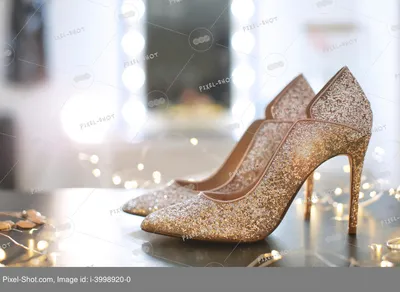 Женские туфли серые на очень высоком каблуке и платформе с кра...: цена 199  грн - купить Туфли женские на ИЗИ | Житомир
