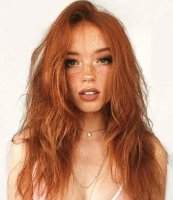 Красивая девушка реализм рыжие волосы…» — создано в Шедевруме