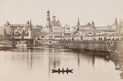 Взгляд из московского Кремля спасская башня Редакционное Фотография -  изображение насчитывающей прописно, историческо: 186050227