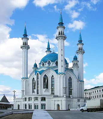 В Казани мечеть Кул-Шариф временно закроют для посещения — РБК