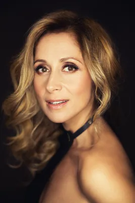 Лара Фабиан (Lara Fabian) - новости сегодня, биография, фото, видео,  история жизни | OBOZ.UA