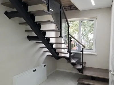 Лестницы на 2 и 3 этаж дома