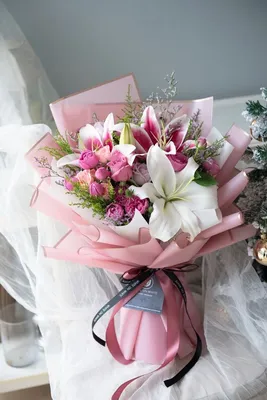 Заказать белые розы и лилии FL-1131 купить - хорошая цена на белые розы и  лилии с доставкой - FLORAN.com.ua