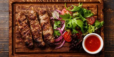 Заказать Люля-кебаб из цыплёнка 510 руб. - бесплатная доставка Блюда на  мангале и шашлыки из ресторана восточной кухни BAHROMA
