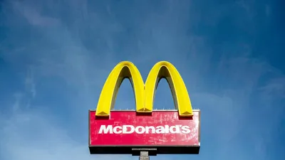 McDonalds Logo by minecraftman1000 on DeviantArt