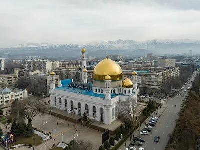 Как выглядит новая мечеть в Баку - фото