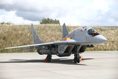 First Polish MiG-29 fighter jets arrive in Ukraine, Warsaw confirms |  Euronews