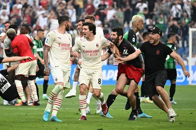 Бавария» и «Милан» сыграют в 1/4 финала плей-офф Лиги чемпионов
