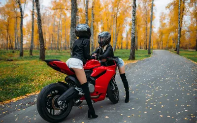 Мотоцикл с девушкой - 43 фото