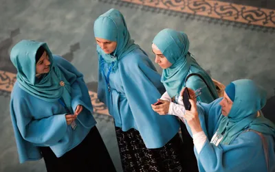 Учительниц-мусульманок уволили из школы за отказ снять платки - 13.09.2019,  Sputnik Таджикистан
