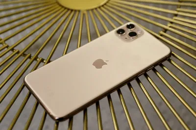 Mobile-review.com Гид покупателя. iPhone 11 против iPhone 12, почему старый  iPhone лучше