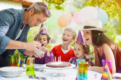Как отметить день рождения взрослому: 10+ идей где необычно отпраздновать ДР