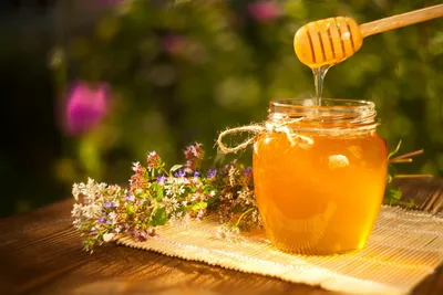 Мёд — фотоклипарт на тему меда (Honey) на белом фоне — Abali.ru