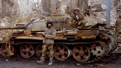 Тюльпаны и калаш: 10 главных фильмов об Афгане — Статьи на Кинопоиске