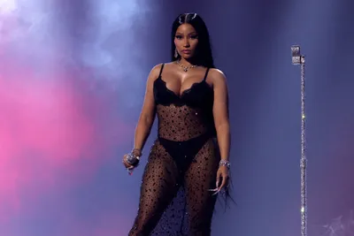 Nicki Minaj Outfits: Her Most Iconic Looks Yet