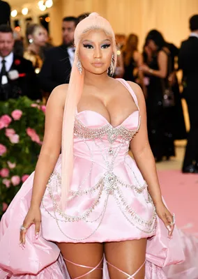 Nicki Minaj paints hip-hop pink — and changes the game