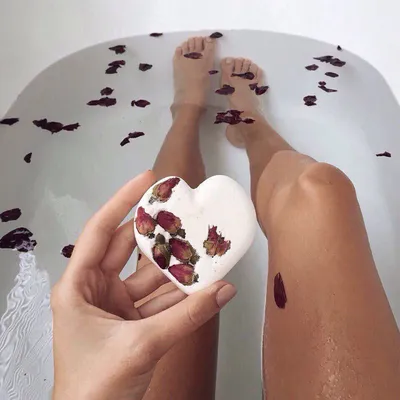 Картинки ног девушек в ванной фото