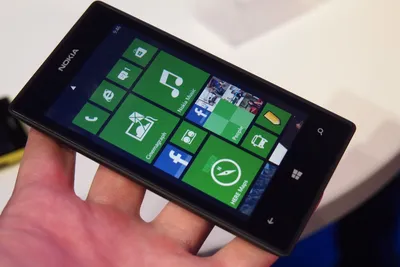 Nokia Lumia 520 White 3D Модель $39 - .3ds .c4d .max .fbx .lwo .ma .obj  .3dm .xsi .wrl - Free3D